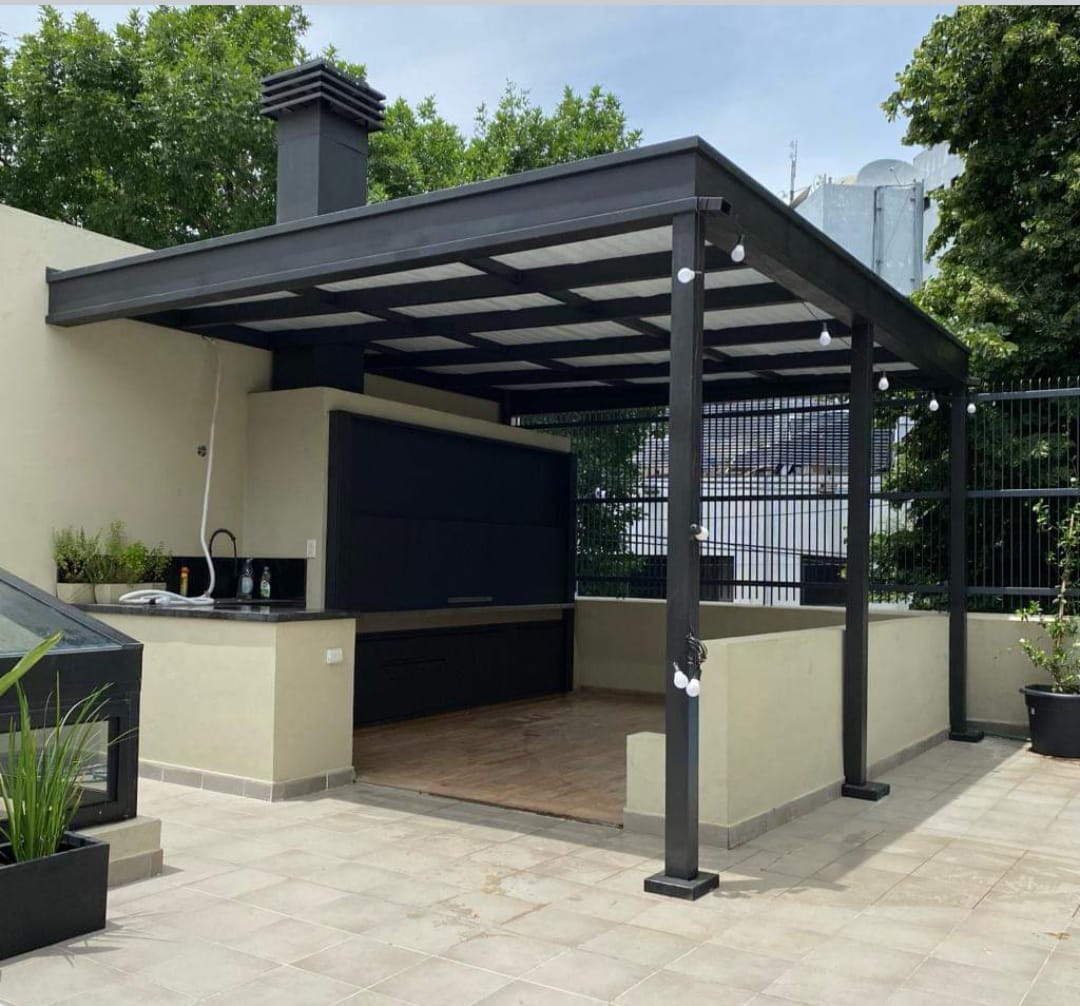 Pérgola moderna de aluminio para quincho y parrilla